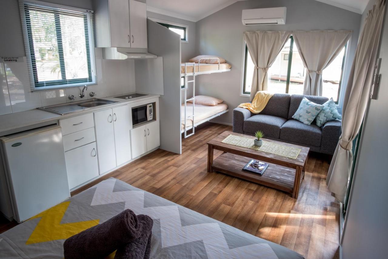 Kimberleyland Waterfront Holiday Park Кунунурра Екстер'єр фото